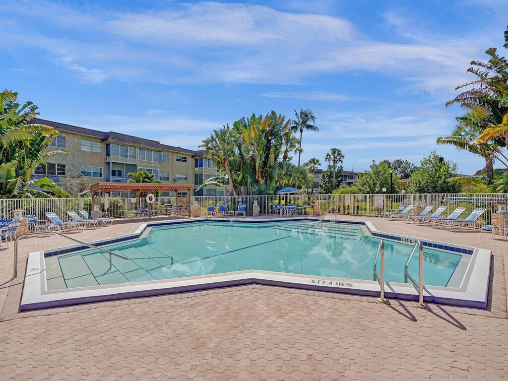5041 W Oakland Park Boulevard - Photo 9