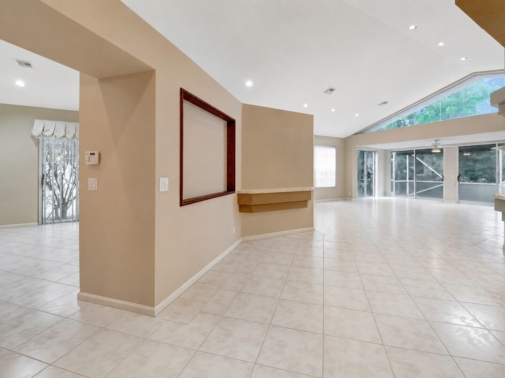 11081 Springbrook Circle - Photo 6