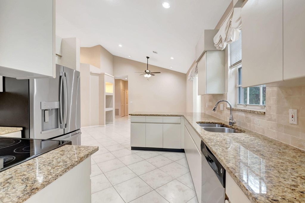 11081 Springbrook Circle - Photo 17