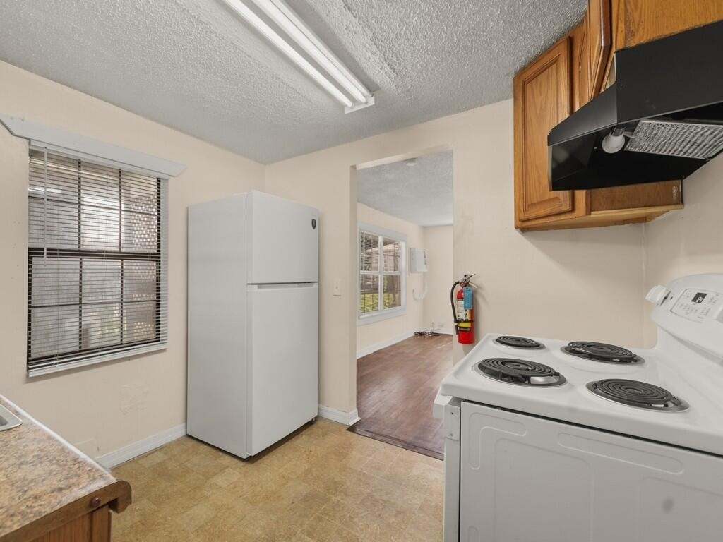 3370 45th Place - Photo 29