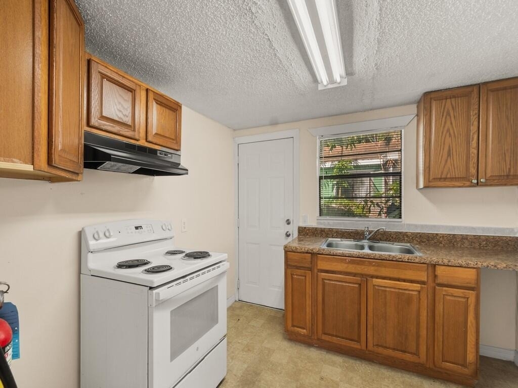 3370 45th Place - Photo 26