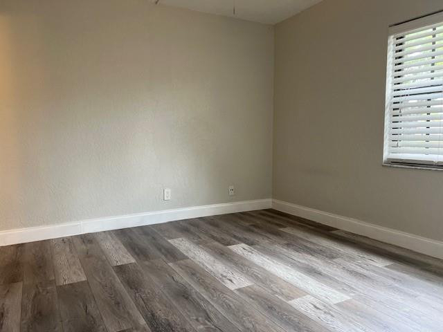 2588 Riverside Drive - Photo 17