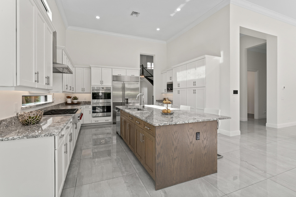 2630 Nw 69th Street - Photo 5