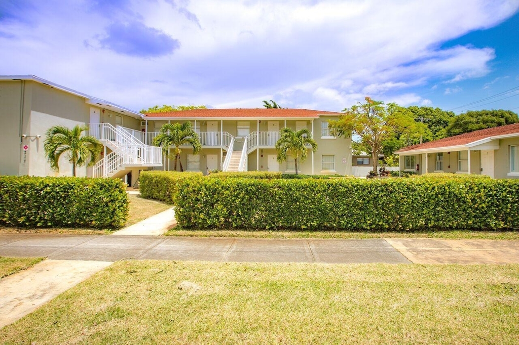217 Butler Street - Photo 0