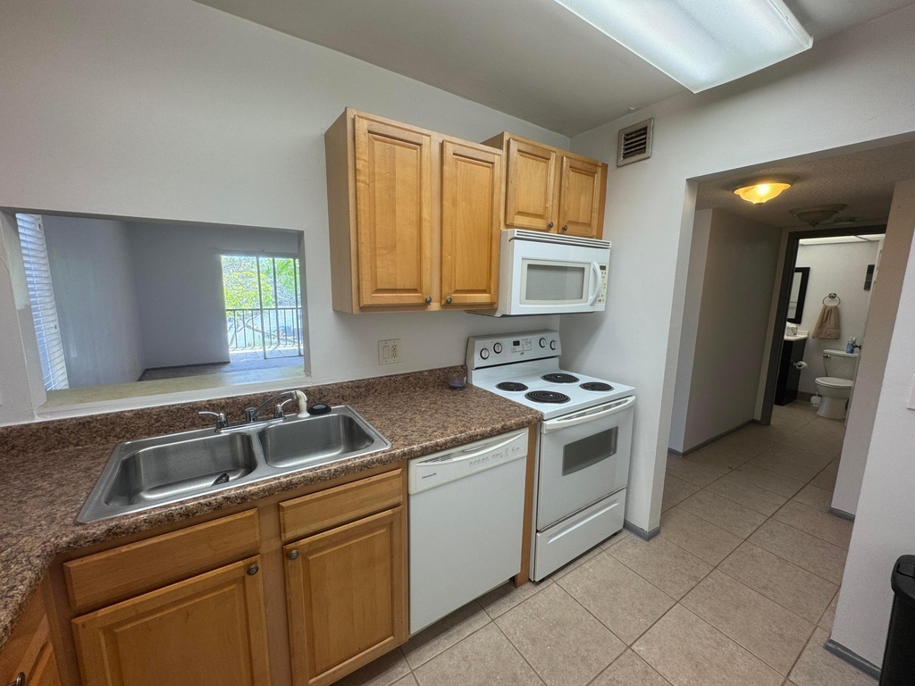 450 Nw 20th Street - Photo 5