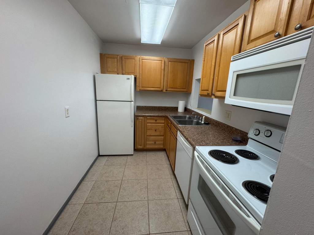 450 Nw 20th Street - Photo 3