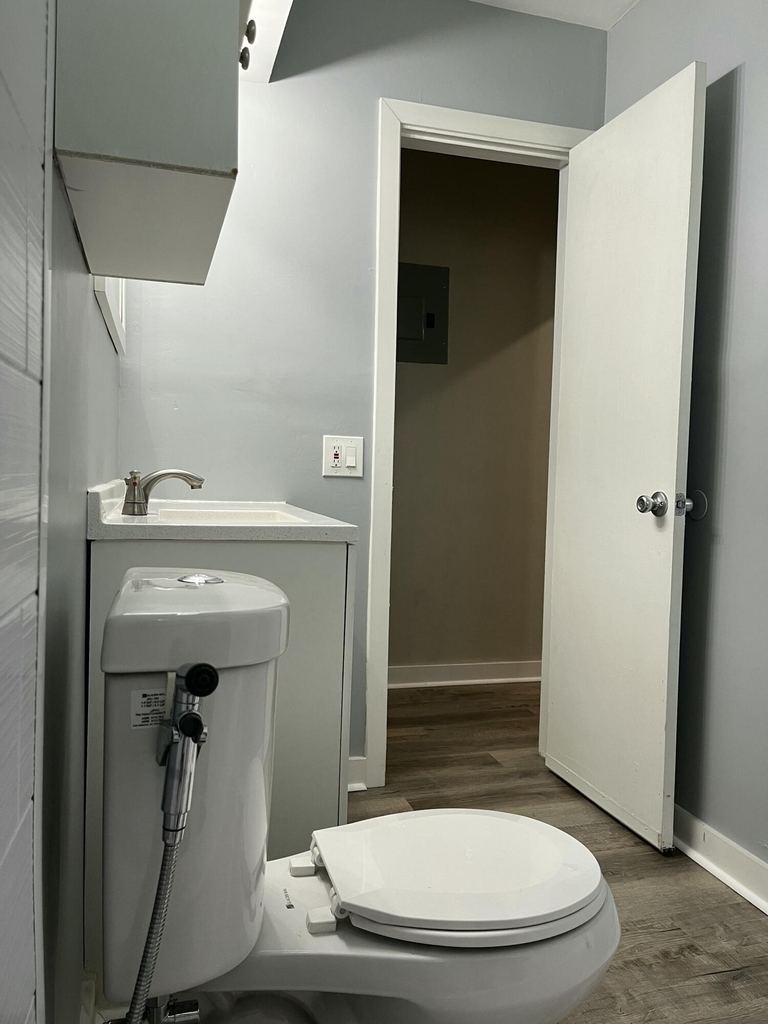 4250 Nw 21st Avenue - Photo 2