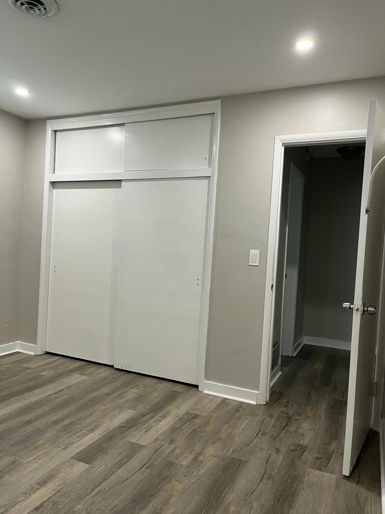 4250 Nw 21st Avenue - Photo 3
