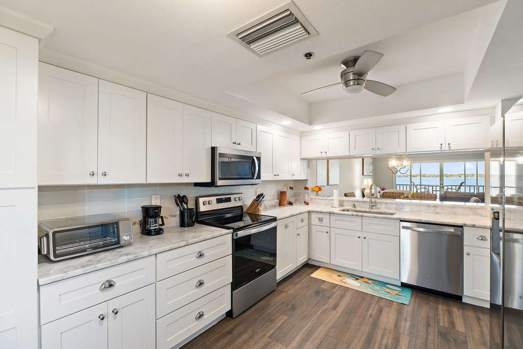 164 Ne Edgewater Drive - Photo 5