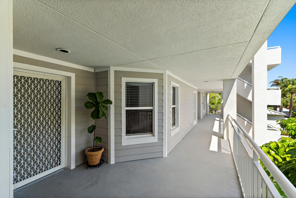 164 Ne Edgewater Drive - Photo 13