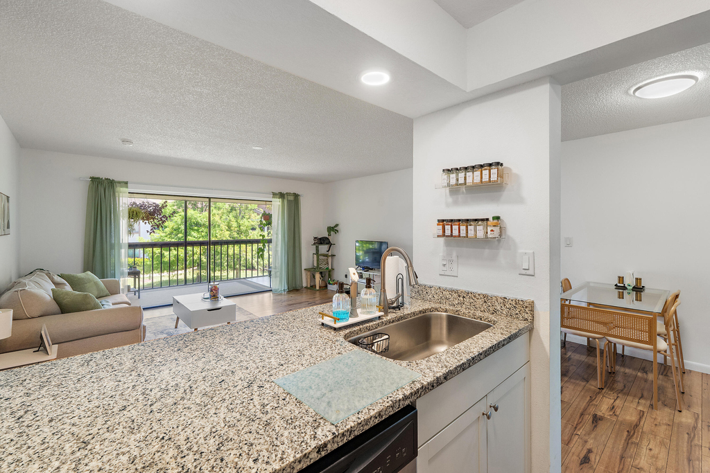844 Nw Fork Road - Photo 5