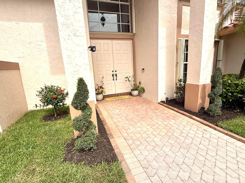 9392 Cascade Court - Photo 2