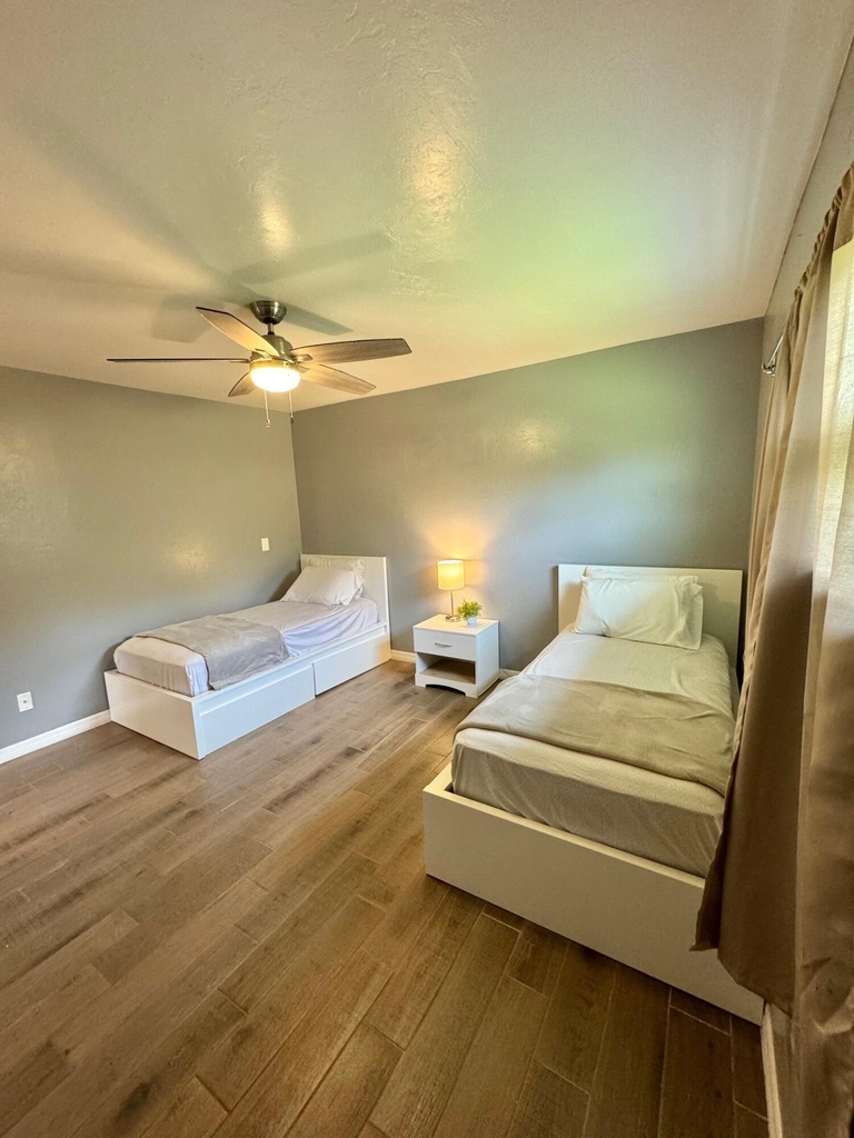 17370 W Carnegie Circle - Photo 4