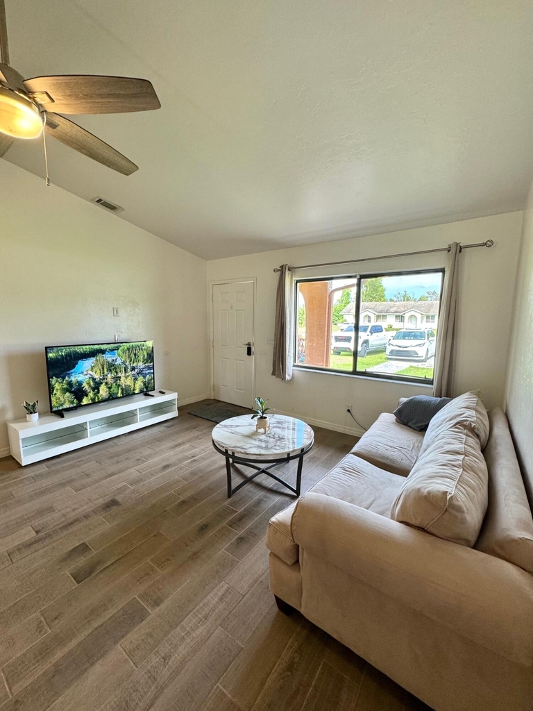 17370 W Carnegie Circle - Photo 3