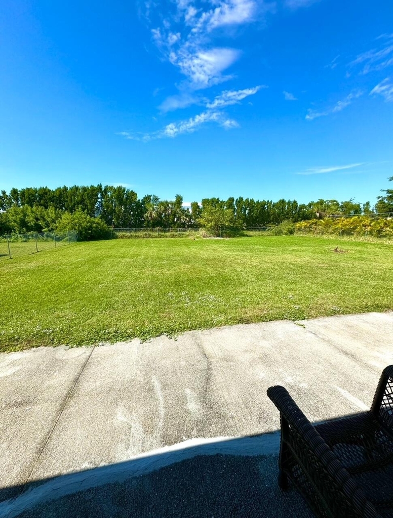 17370 W Carnegie Circle - Photo 14