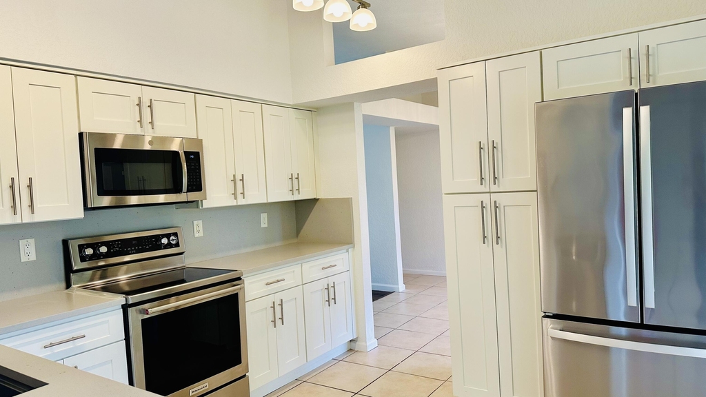 16611 68th Street N - Photo 14