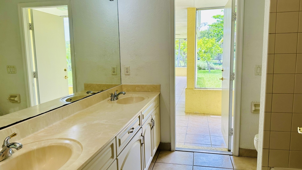 16611 68th Street N - Photo 29