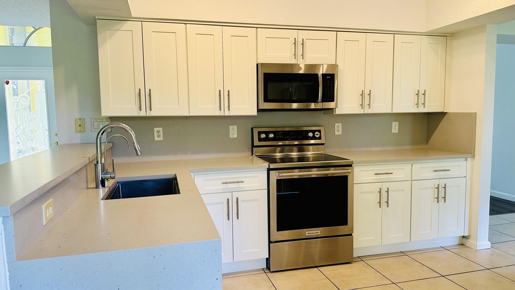 16611 68th Street N - Photo 18