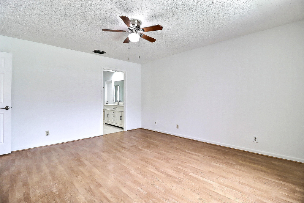 9401 Aegean Drive - Photo 15