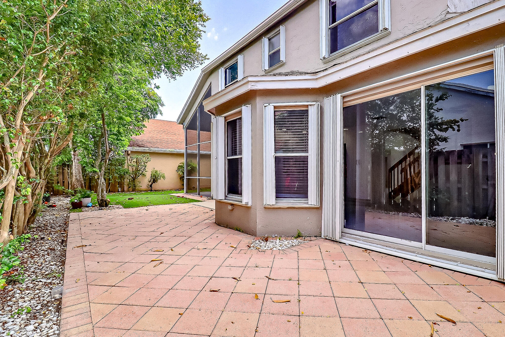 9401 Aegean Drive - Photo 25