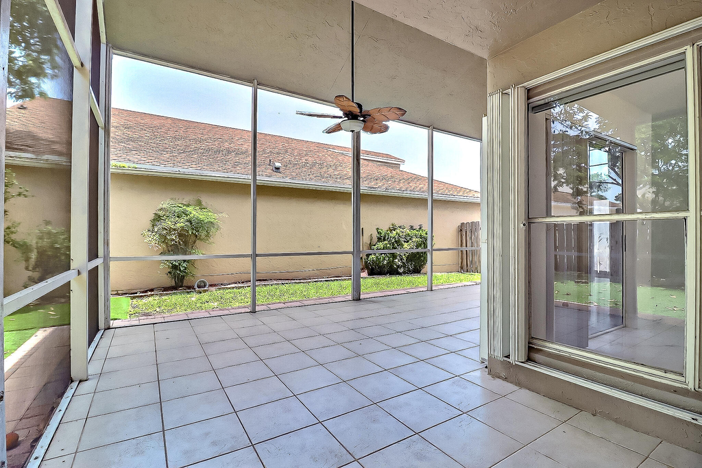 9401 Aegean Drive - Photo 24