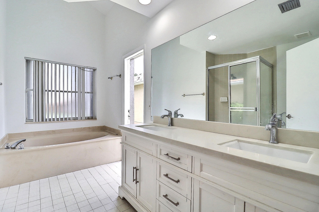 9401 Aegean Drive - Photo 16