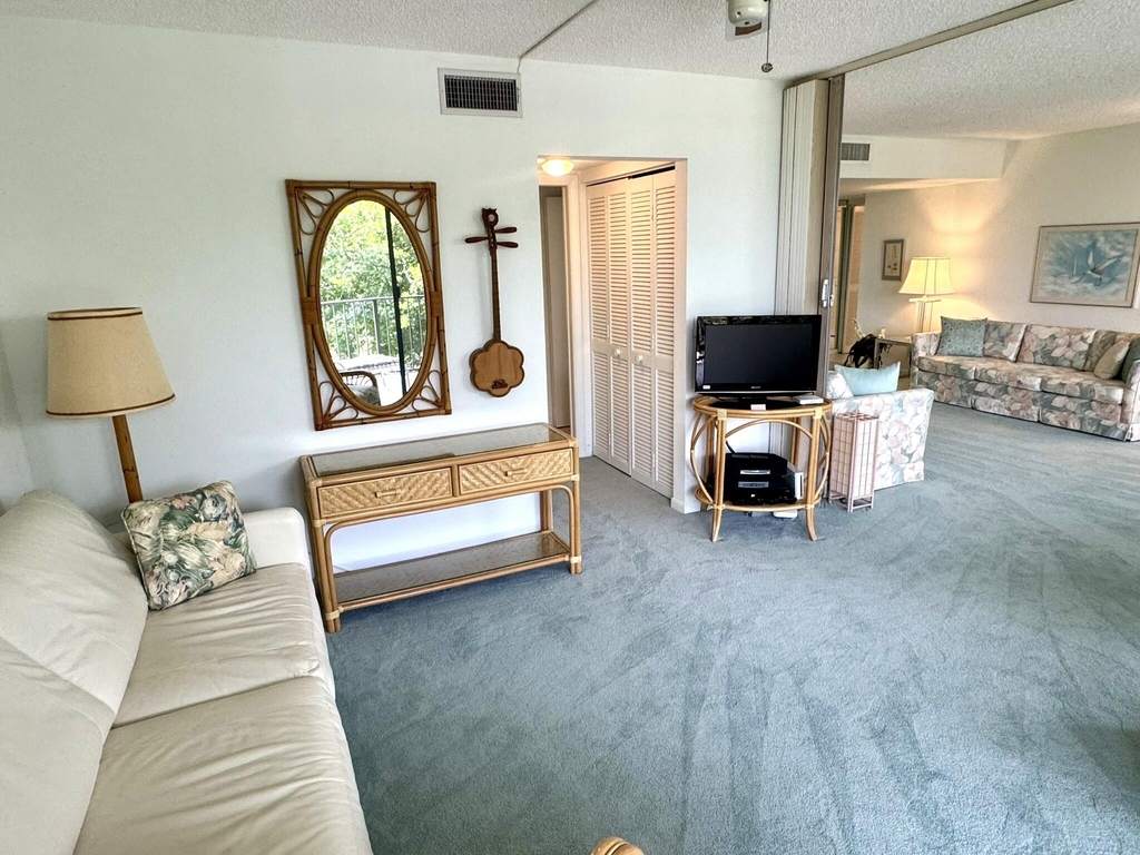799 Jeffery Street - Photo 22