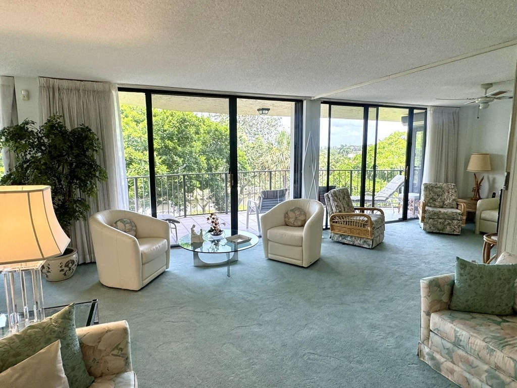 799 Jeffery Street - Photo 1