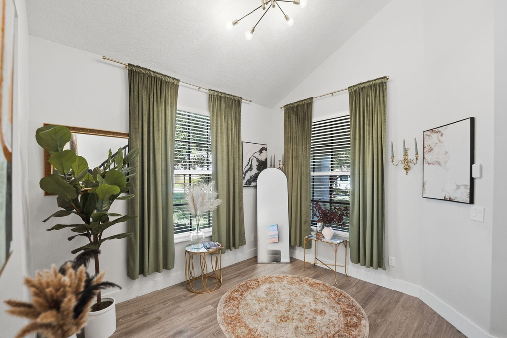 609 Sw St Thomas Cove - Photo 4