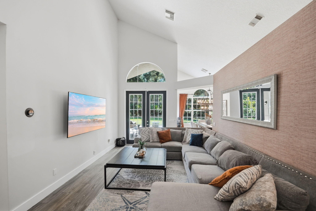 609 Sw St Thomas Cove - Photo 15