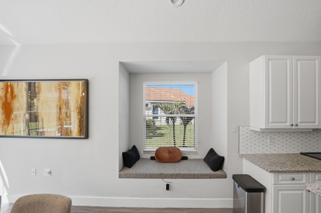 609 Sw St Thomas Cove - Photo 10