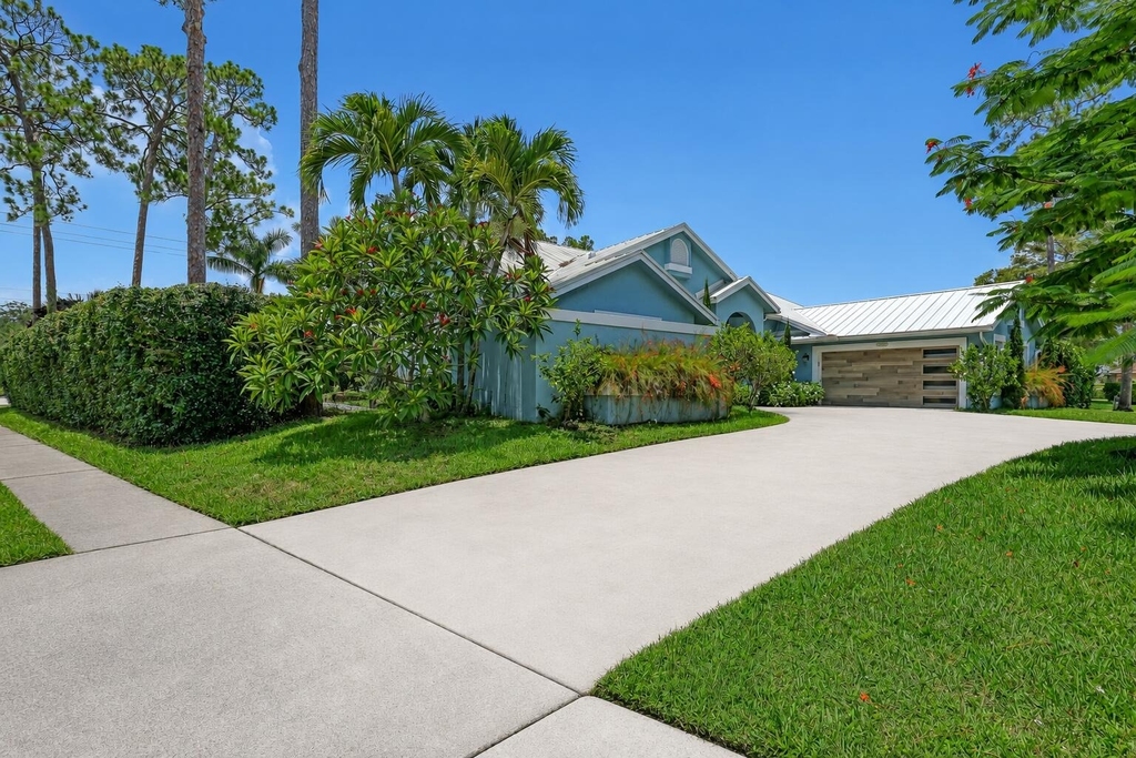 12925 Saint Davids Court - Photo 8