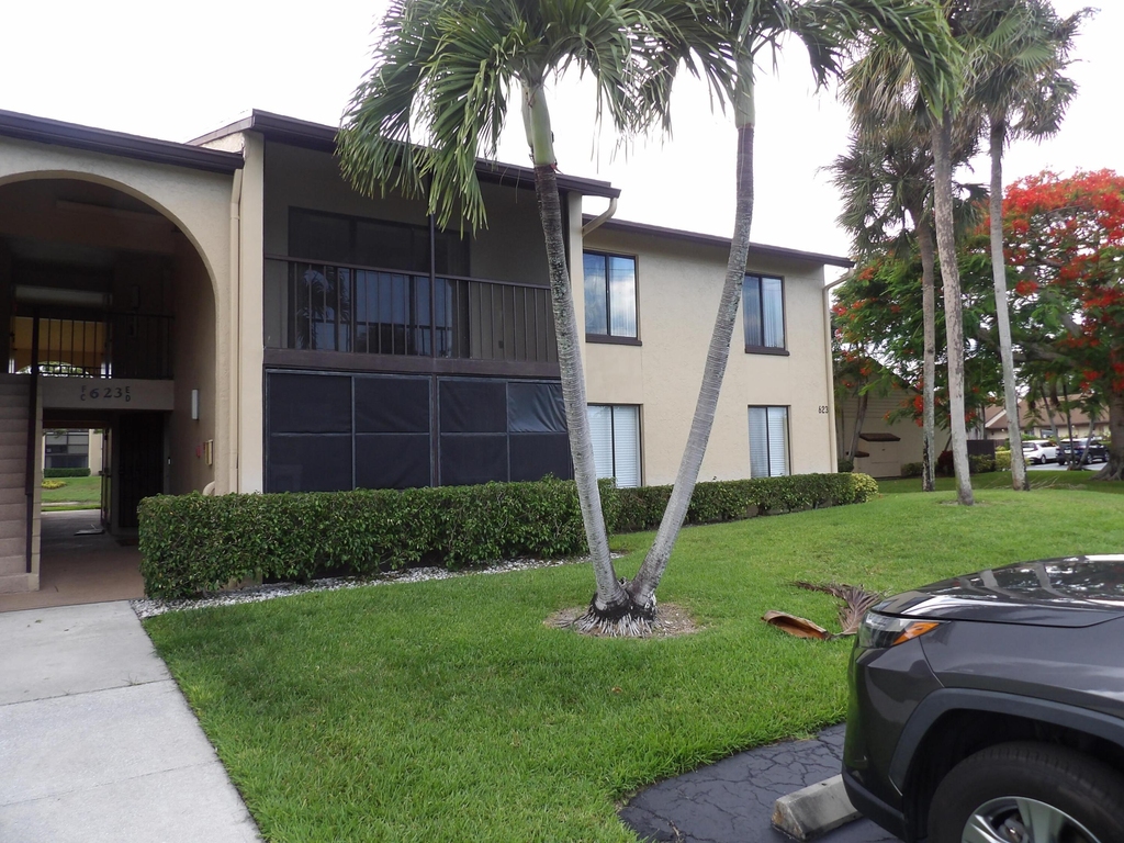 623 Sea Pine Way - Photo 3