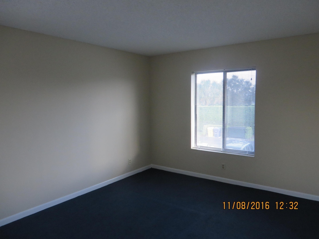 623 Sea Pine Way - Photo 9