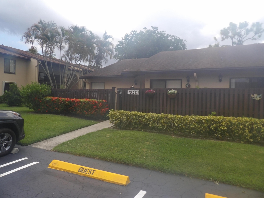 604 Sea Pine Way - Photo 1