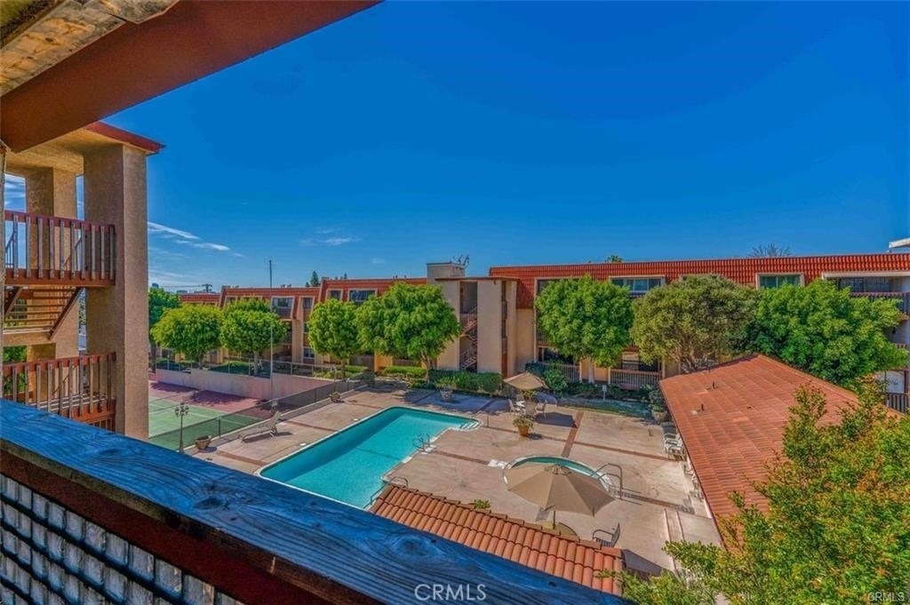 2101 E 21st Street - Photo 13