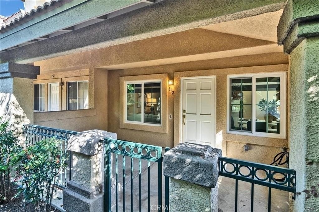 312 Torito Ln - Photo 0