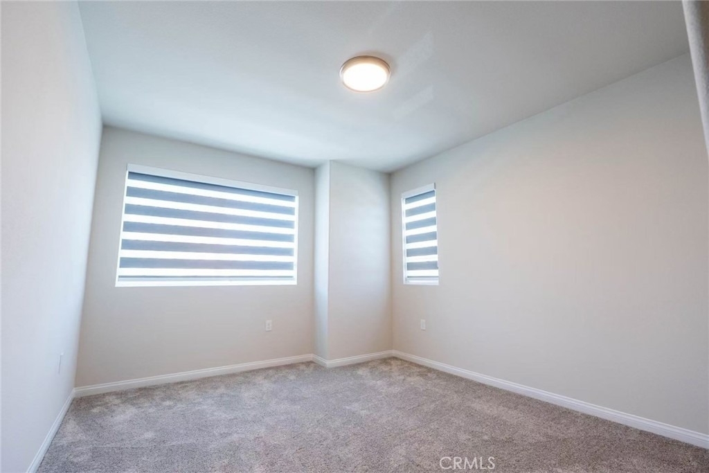 401 Verna St - Photo 8