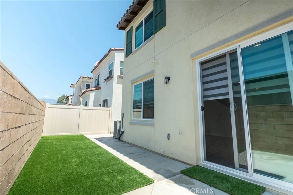 401 Verna St - Photo 15