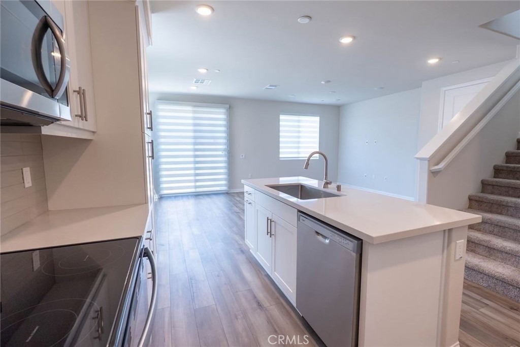 401 Verna St - Photo 4