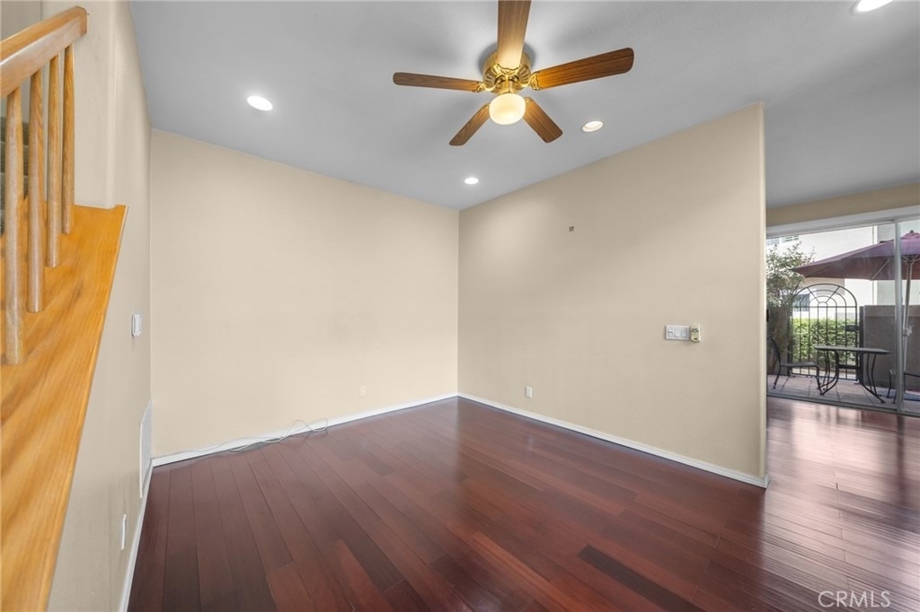 22320 Mission Circle - Photo 8