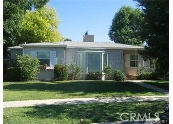 6724 Jumilla Avenue - Photo 0