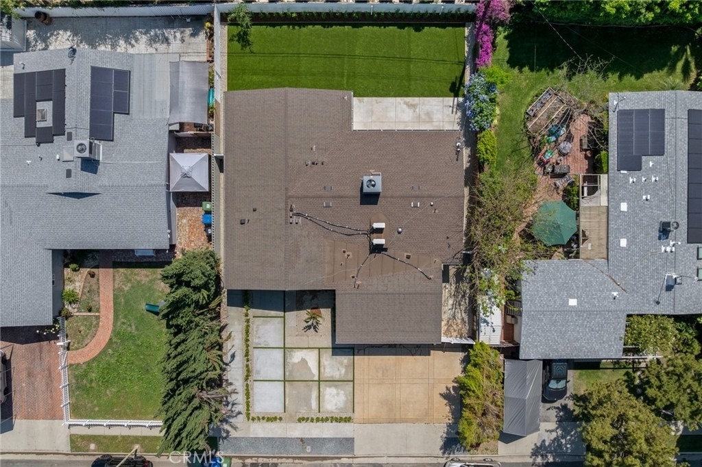 22926 Leadwell Street - Photo 11