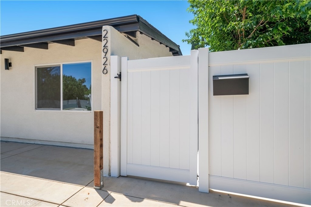 22926 Leadwell Street - Photo 1