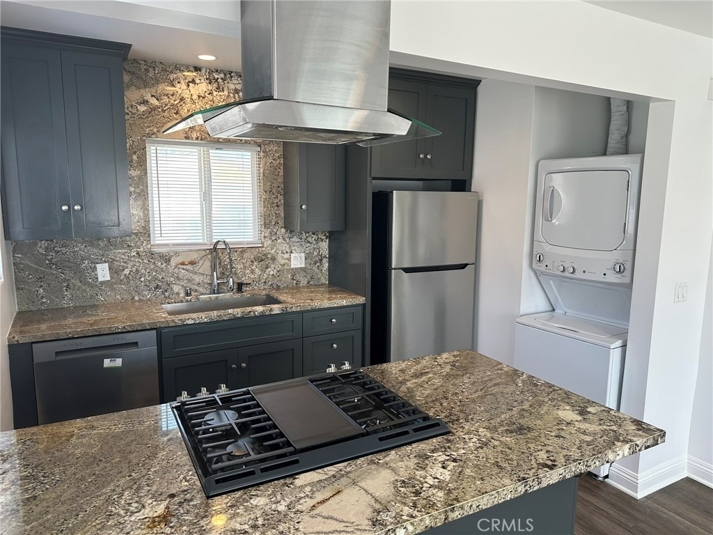 1819 Gramercy - Photo 9