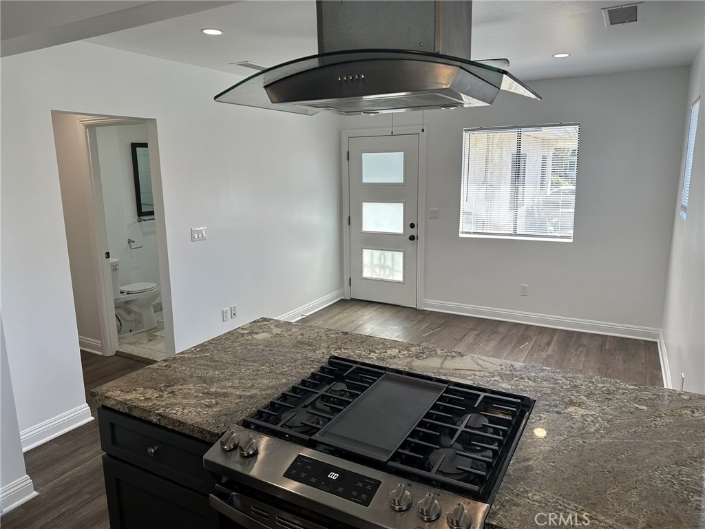 1819 Gramercy - Photo 6