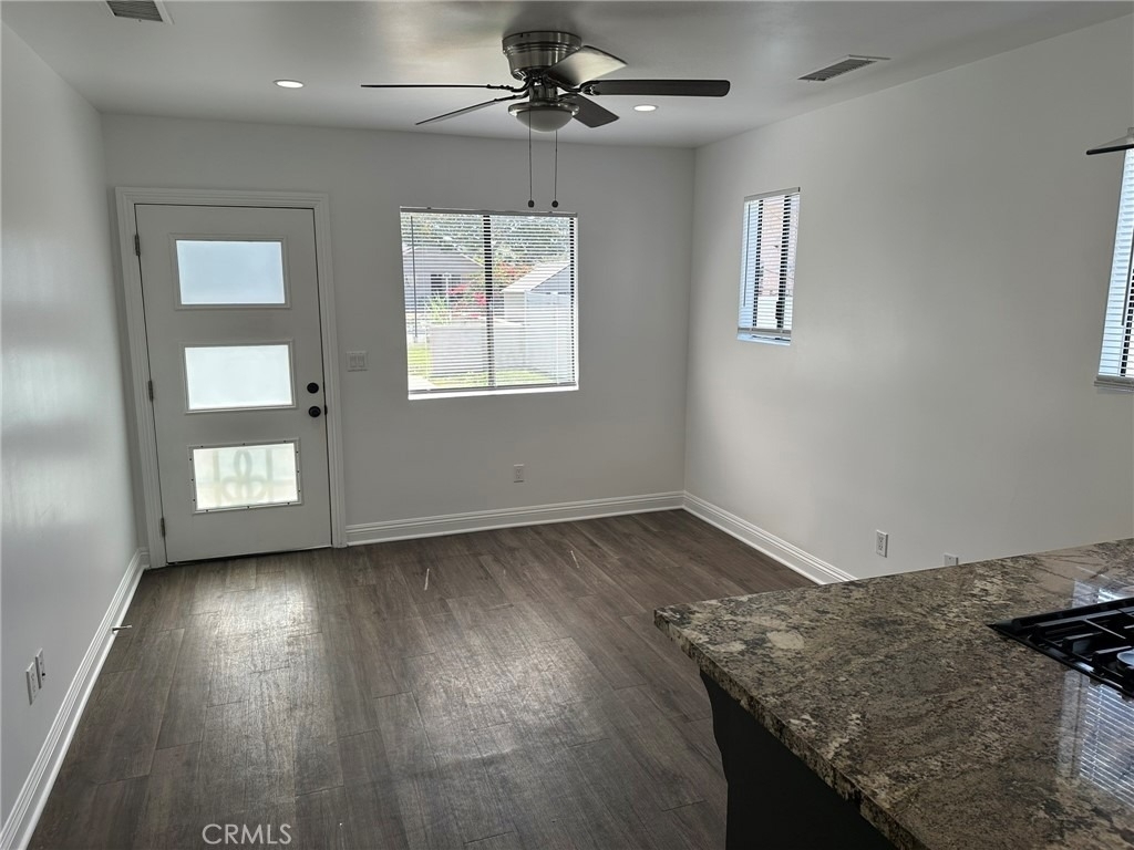 1819 Gramercy - Photo 1
