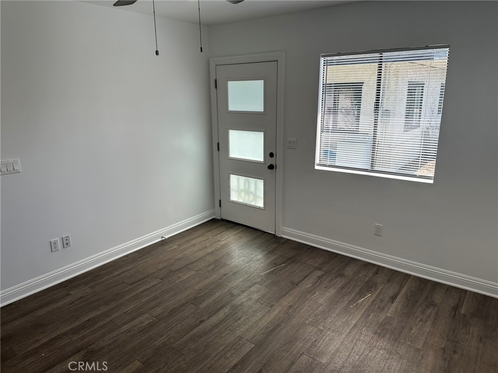 1819 Gramercy - Photo 10