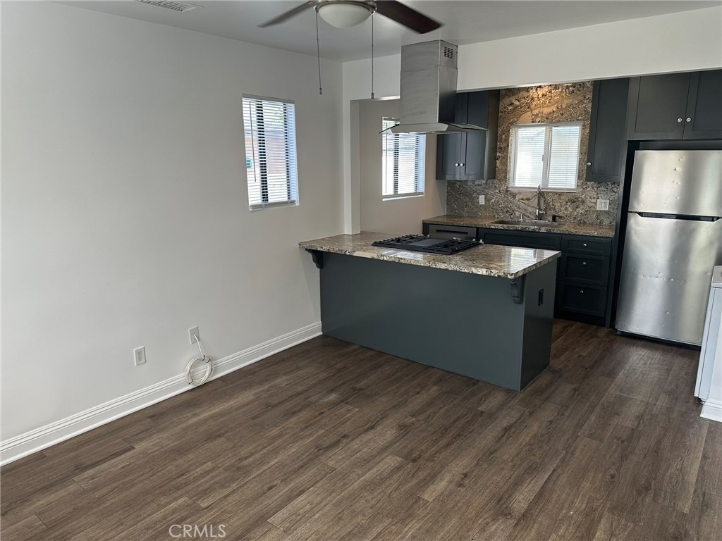 1819 Gramercy - Photo 8