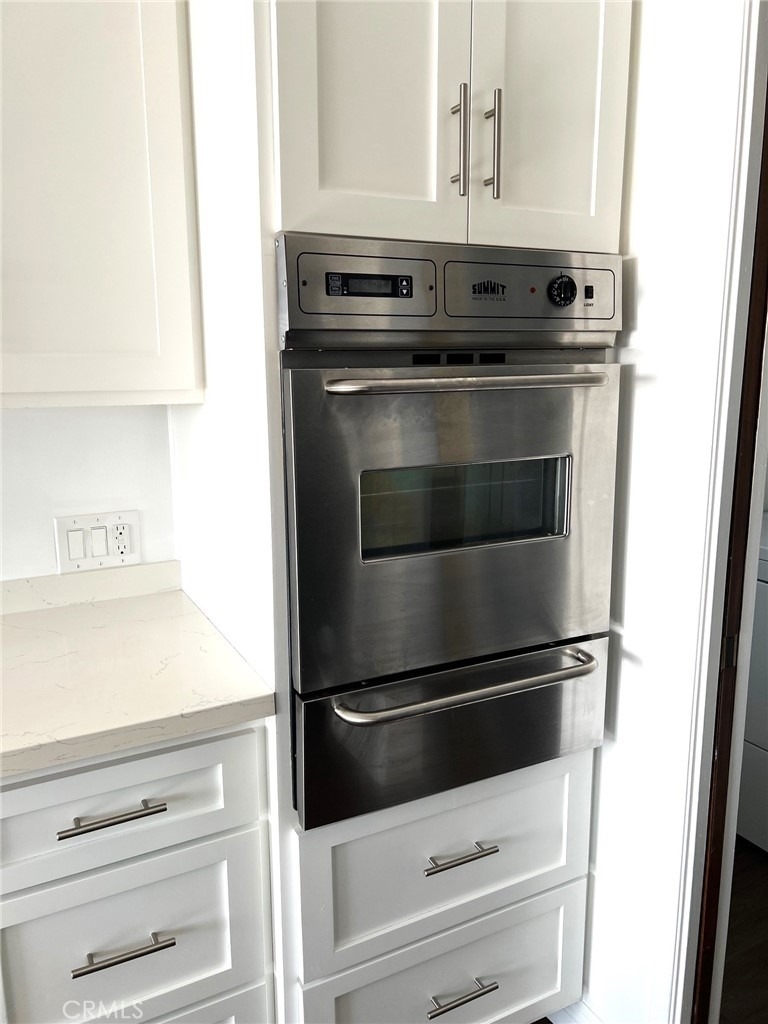 1443 W 9th Street - Photo 12